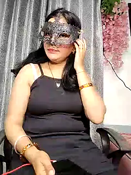 Snapshot of sexy_bhabhi69 chatting on 8, 1, 2025 sexy bhabhi69 online show from 8, 1, 2025