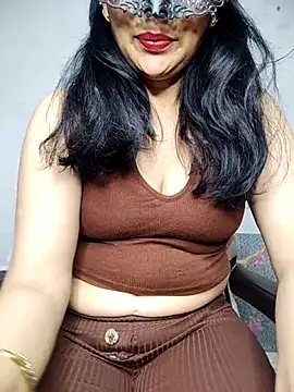 Snapshot of sexy_bhabhi69 chatting on 16, 12, 2025 sexy bhabhi69 online show from 16, 12, 2025