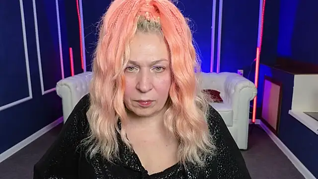 Penelope Pinky online show from 21, 12, 2024