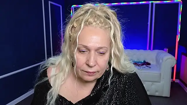Penelope Pinky online show from 30, 12, 2024