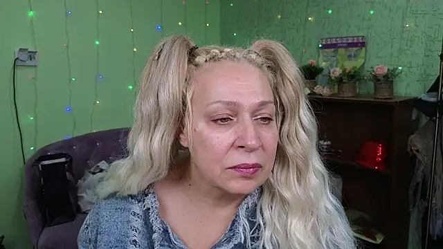 Penelope Pinky online show from 7, 1, 2025