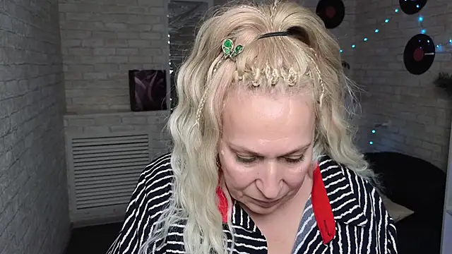 Penelope Pinky online show from 10, 1, 2025