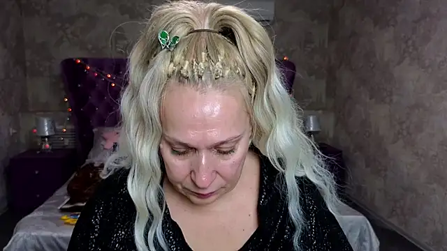 Penelope Pinky online show from 14, 1, 2025