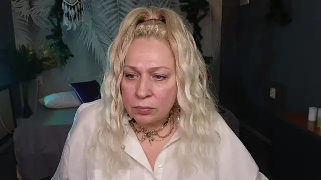 Penelope Pinky online show from 20, 1, 2025