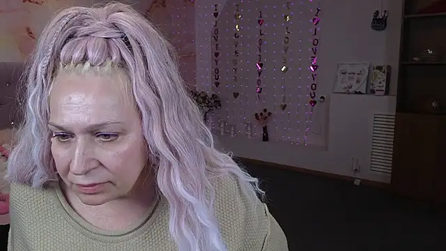 Penelope Pinky online show from 28, 2, 2025