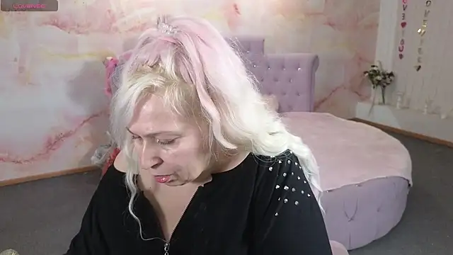 Penelope Pinky online show from 28, 4, 2026