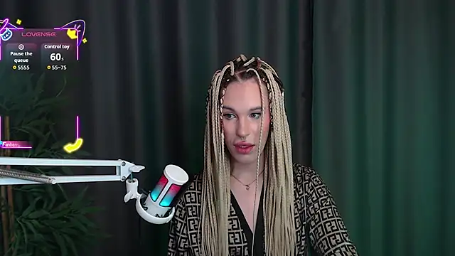 Cassie Bae online show from 16, 12, 2025