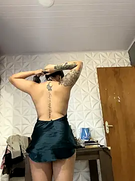 Snapshot of Nicollygriu chatting on 30, 11, 2025 Nicollygriu online show from 30, 11, 2025