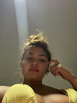 Snapshot of Nicollygriu chatting on 3, 2, 2026 Nicollygriu online show from 3, 2, 2026