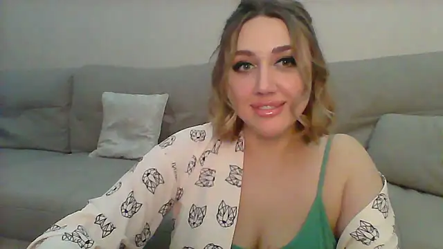 VickyLove047 online show from 5, 1, 2025