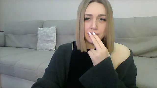 VickyLove047 online show from 11, 1, 2025