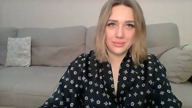 VickyLove047 online show from 12, 1, 2025
