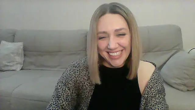 VickyLove047 online show from 5, 2, 2025