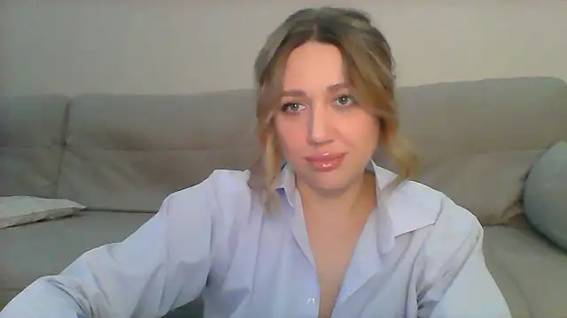 VickyLove047 online show from 9, 3, 2025