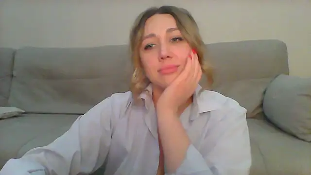 VickyLove047 online show from 9, 3, 2025