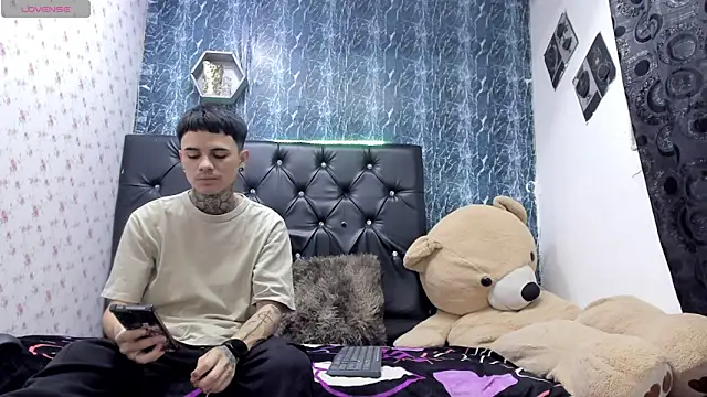 Snapshot of exotic_hot_couple chatting on 5, 2, 2026 exotic hot couple online show from 5, 2, 2026