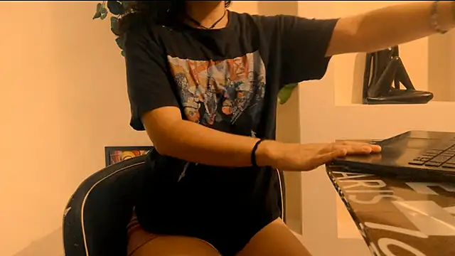 caraenaranja online show from 12, 1, 2025
