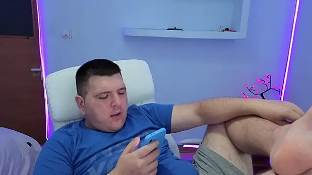Snapshot of JasonJacks chatting on 12, 9, 2025 JasonJacks online show from 12, 9, 2025
