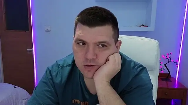 Snapshot of JasonJacks chatting on 15, 9, 2025 JasonJacks online show from 15, 9, 2025