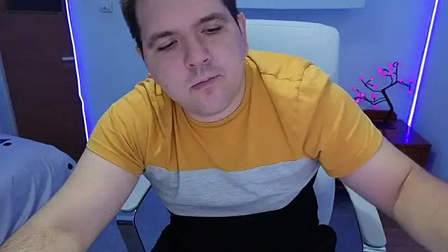 Snapshot of JasonJacks chatting on 6, 10, 2025 JasonJacks online show from 6, 10, 2025
