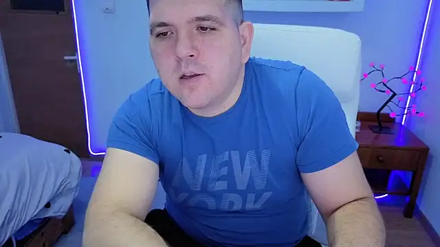 Snapshot of JasonJacks chatting on 10, 10, 2025 JasonJacks online show from 10, 10, 2025