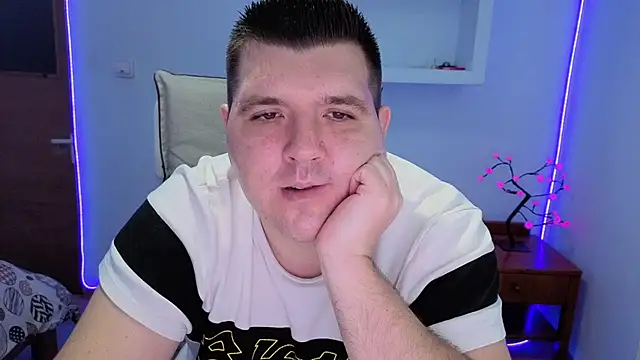 Snapshot of JasonJacks chatting on 18, 10, 2025 JasonJacks online show from 18, 10, 2025