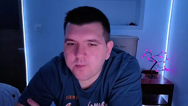 Snapshot of JasonJacks chatting on 21, 10, 2025 JasonJacks online show from 21, 10, 2025