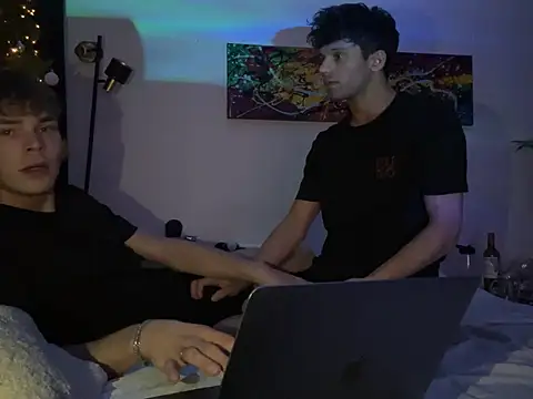 Snapshot of JK-boyzz chatting on 23, 12, 2024 JK-boyzz online show from 23, 12, 2024