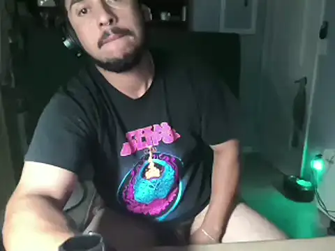 Snapshot of Bigsakzak chatting on 19, 10, 2025 Bigsakzak online show from 19, 10, 2025