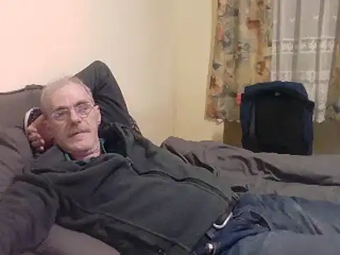 Snapshot of farock chatting on 8, 1, 2025 farock online show from 8, 1, 2025