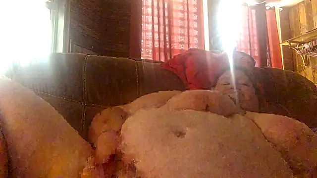 chrissybear84 online show from 25, 6, 2026