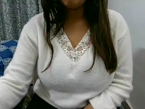 Snapshot of chavi_12 chatting on 27, 12, 2024 chavi 12 online show from 27, 12, 2024