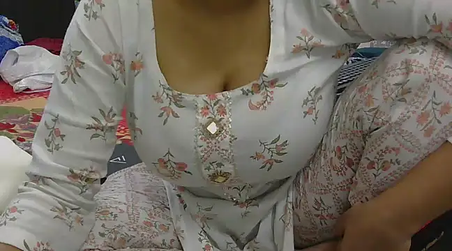Snapshot of chavi_12 chatting on 22, 1, 2025 chavi 12 online show from 22, 1, 2025