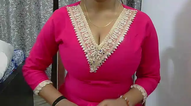 Snapshot of chavi_12 chatting on 16, 2, 2025 chavi 12 online show from 16, 2, 2025