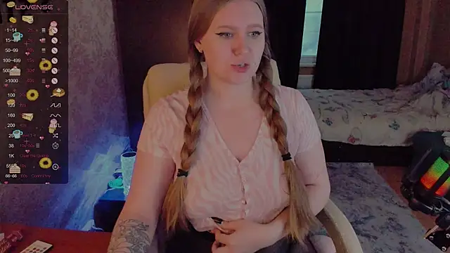 Snapshot of Alice_Dreamgirl_ chatting on 23, 12, 2024 Alice Dreamgirl online show from 23, 12, 2024