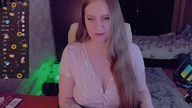 Snapshot of Alice_Dreamgirl_ chatting on 23, 12, 2024 Alice Dreamgirl online show from 23, 12, 2024