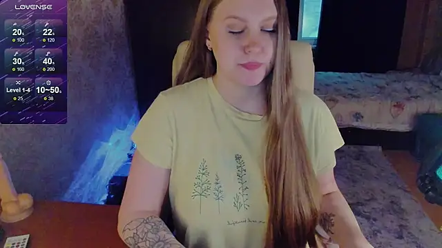 Snapshot of Alice_Dreamgirl_ chatting on 10, 2, 2025 Alice Dreamgirl online show from 10, 2, 2025