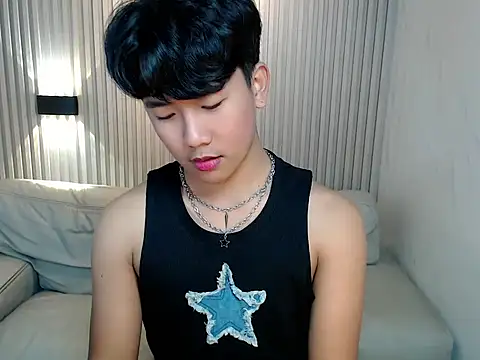 Snapshot of dangerzone0122 chatting on 21, 11, 2025 dangerzone0122 online show from 21, 11, 2025