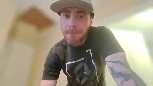 Huntzg23 online show from 4, 3, 2026