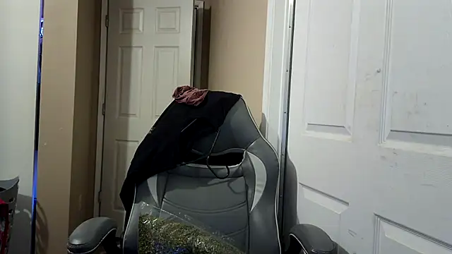 Huntzg23 online show from 21, 3, 2026