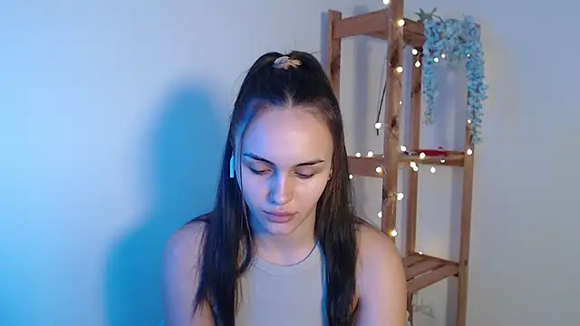 IrinaShayk18 online show from 1, 2, 2025