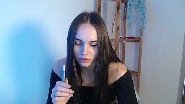 IrinaShayk18 online show from 5, 2, 2025