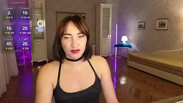 AnneHaddaway online show from 5, 10, 2025