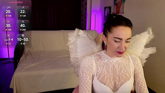 AnneHaddaway online show from 18, 12, 2025