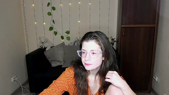 Alicia redfollow online show from 26, 1, 2025