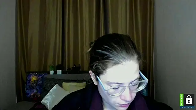 Snapshot of Alicia_redfollow chatting on 19, 10, 2025 Alicia redfollow online show from 19, 10, 2025