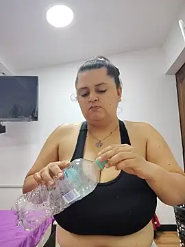 Miss balloonsmila online show from 26, 10, 2025