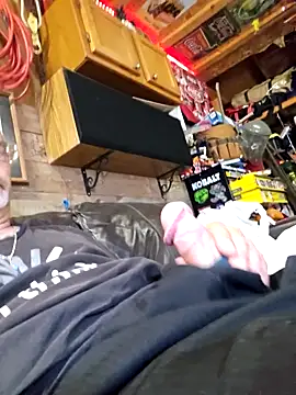 tileguyyy online show from 12, 9, 2025