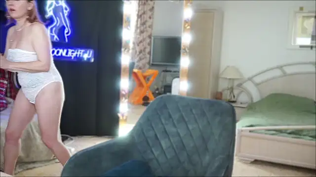 moonlight4u online show from 10, 3, 2025