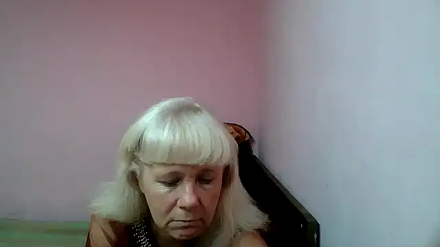 Snapshot of sakura_blonde chatting on 10, 2, 2025 sakura blonde online show from 10, 2, 2025